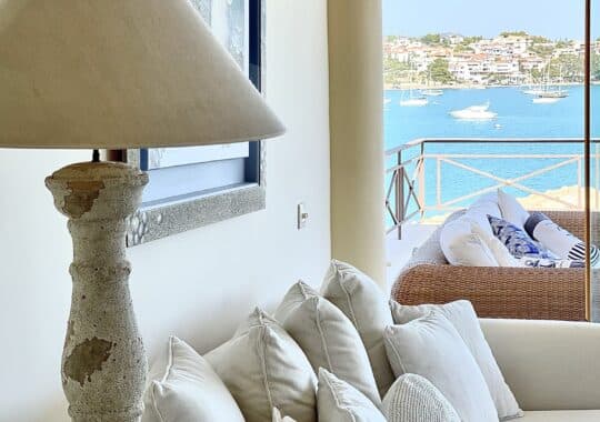 Complex of 18 beachfront apartments Porto Helio