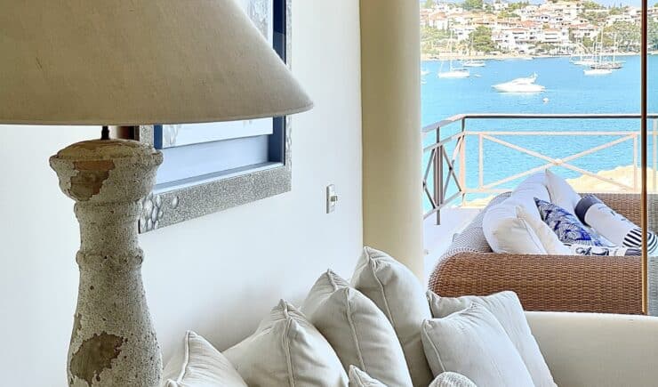 Complex of 18 beachfront apartments Porto Helio