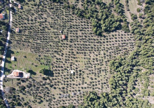 Plot in Korinthos